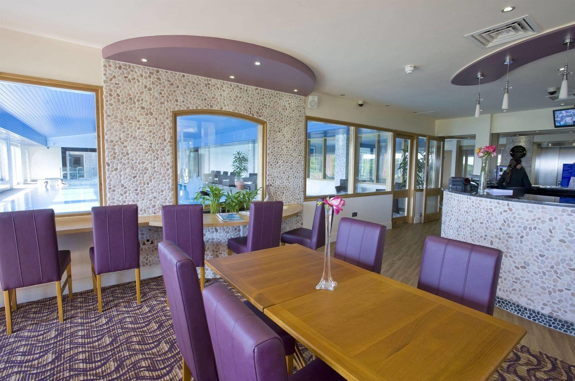London Beach Country Hotel & Golf Club Тентерден Экстерьер фото